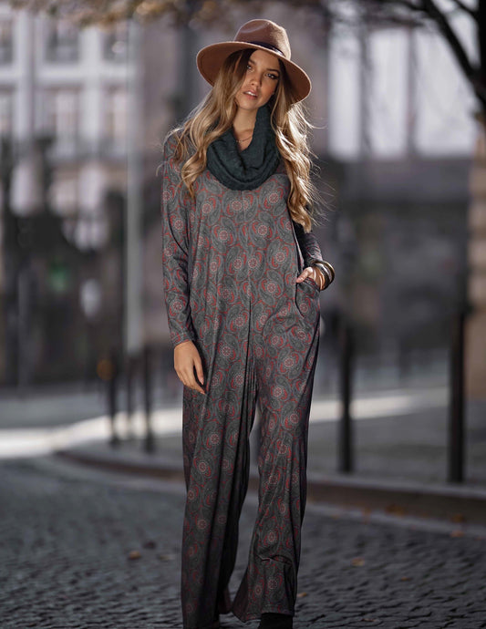 Macacão comprido com estampado cornucópias