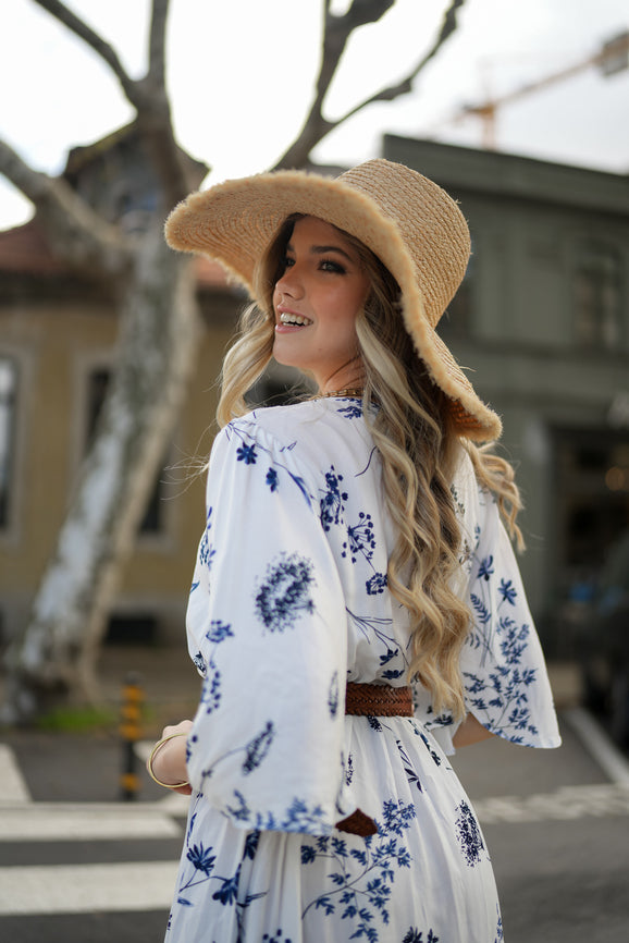 Vestido com manga borboleta