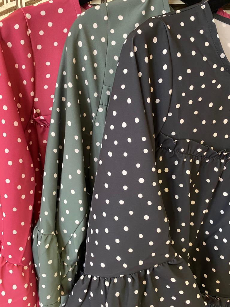 Blusa bolinhas