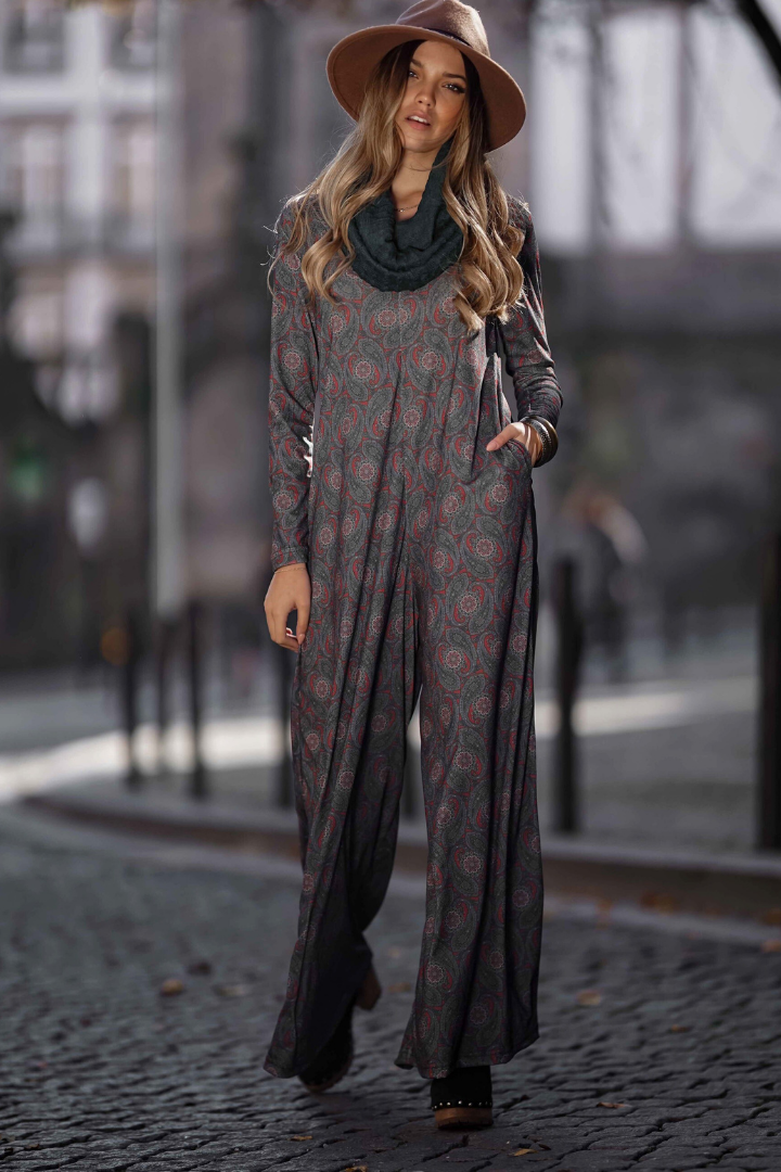 Macacão comprido com estampado cornucópias