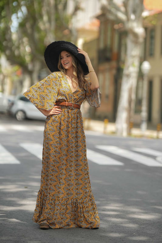 Vestido com manga borboleta